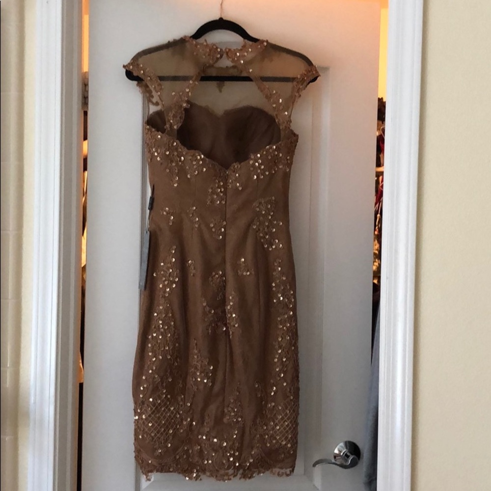 Dress - Picture 2 of 4